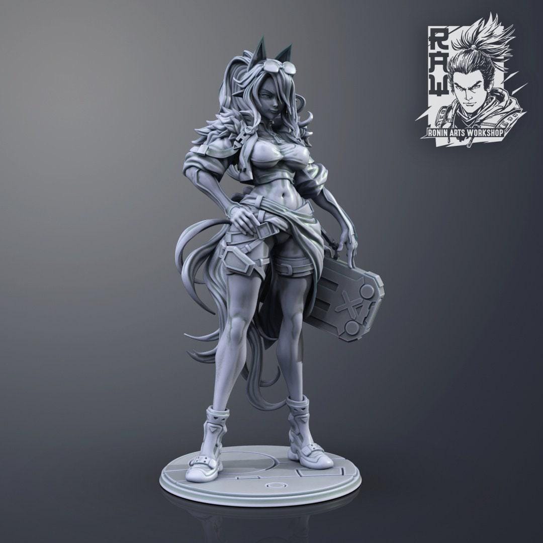 Sci-fi Pinup Elf 1:16 Scale Miniature - Painted/Unpainted - Futuristic Elf Warrior