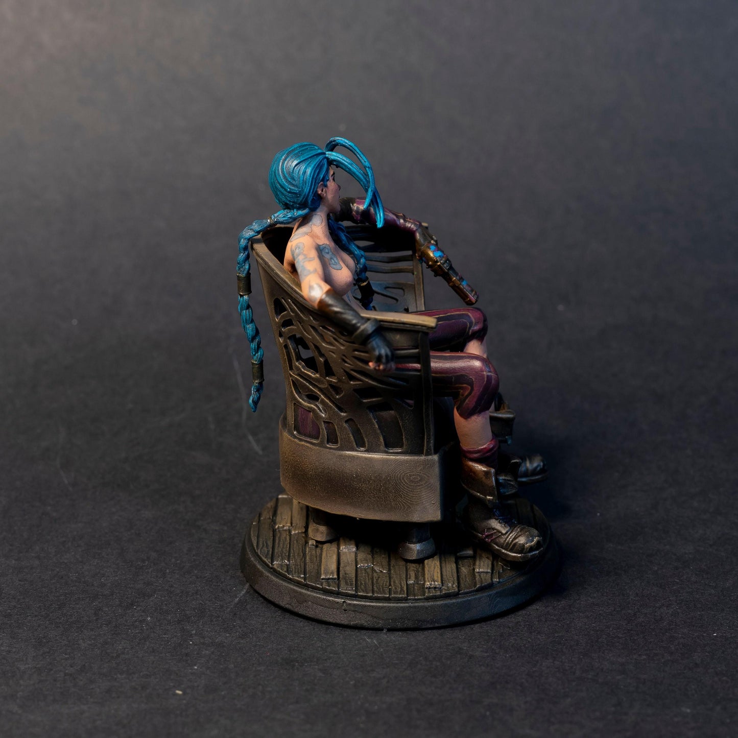 Unleash Chaos: Jinx 3D Print Statue – Explosive Collectible Fanart for League of Legends Fans (NSFW)