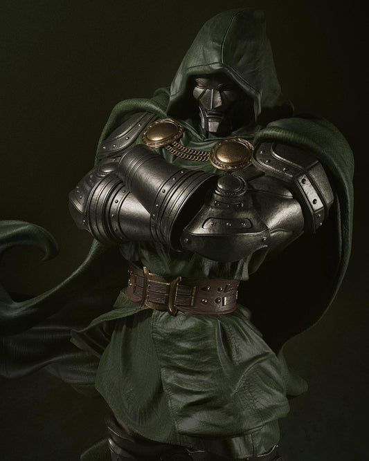 a statue of a man dressed as a knight