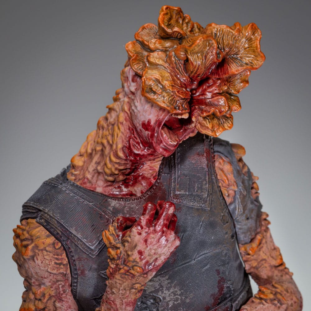 The Last of Us Part II PVC Statue Armored Clicker 22 cm